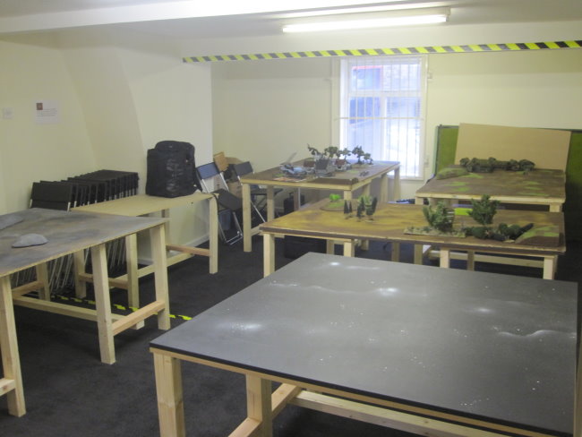 http://www.3vwargames.co.uk/cack/110211/boltonshop_02.jpg